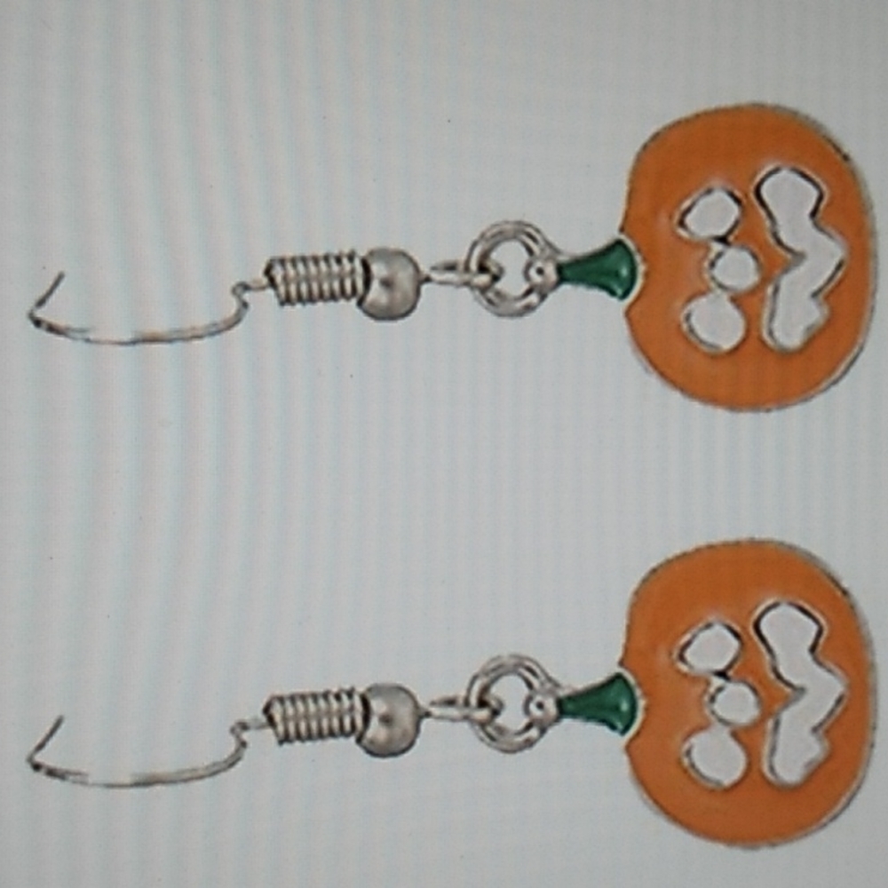 Pumpkin Halloween Earrings in Orange & Green Enamal less then an inch.